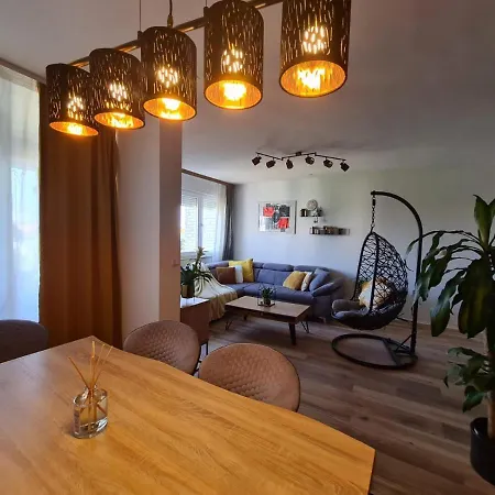 Apartment M's